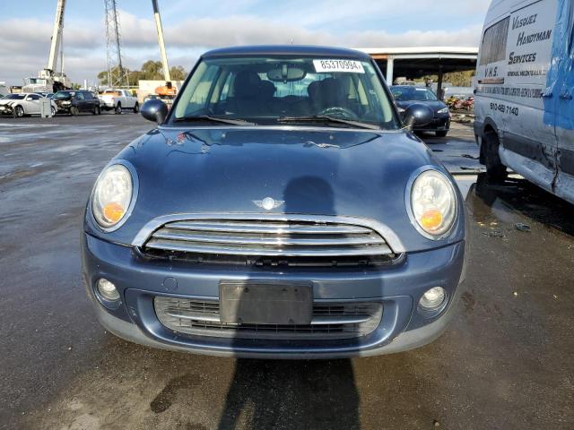 Photo 5 from auction – 2011 MINI COOPER with VIN WMWSU3C52BT252904
