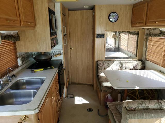 Photo 6 from auction – 2000 FLEETWOOD BOUNDER with VIN 3FCNF53S9YJA04573