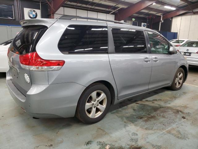 Photo 3 from auction – 2013 TOYOTA SIENNA LE with VIN 5TDKK3DC9DS303242