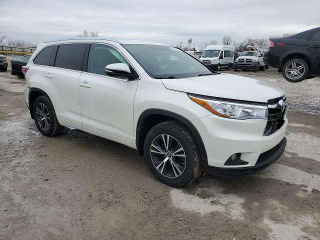Photo 4 from auction – 2016 TOYOTA HIGHLANDER with VIN 5TDJKRFH2GS287591