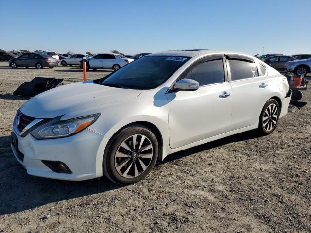 NISSAN ALTIMA 2.5 2017 with VIN 1N4AL3AP2HC499313 - Photo from auction