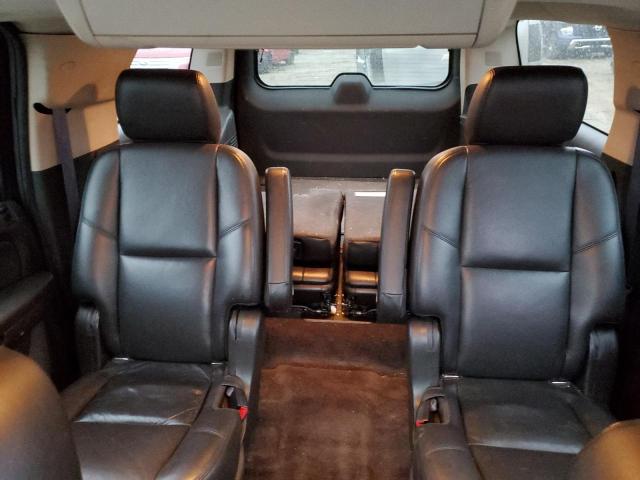 Photo 10 from auction – 2011 CHEVROLET SUBURBAN K with VIN 1GNSKKE32BR232302