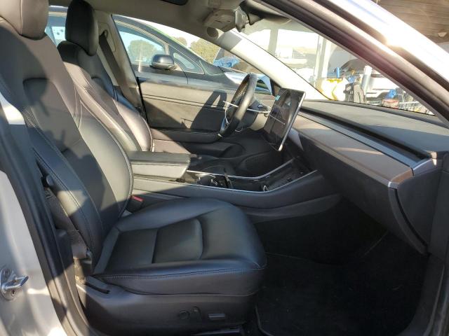 Photo 7 from auction – 2018 TESLA MODEL 3 with VIN 5YJ3E1EA5JF078489
