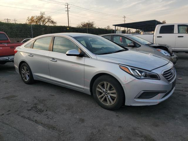 Photo 4 from auction – 2016 HYUNDAI SONATA SE with VIN 5NPE24AF2GH265221