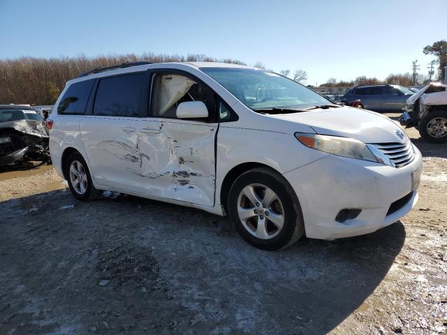 Photo 1 from auction – 2015 TOYOTA SIENNA LE with VIN 5TDKK3DCXFS577200