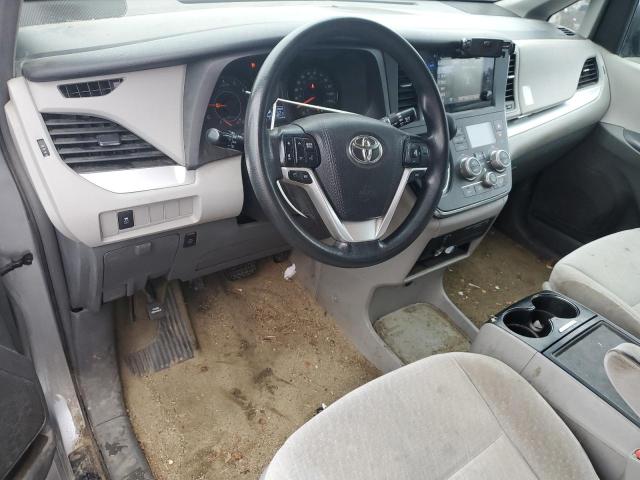 Photo 8 from auction – 2017 TOYOTA SIENNA LE with VIN 5TDKZ3DC4HS828632