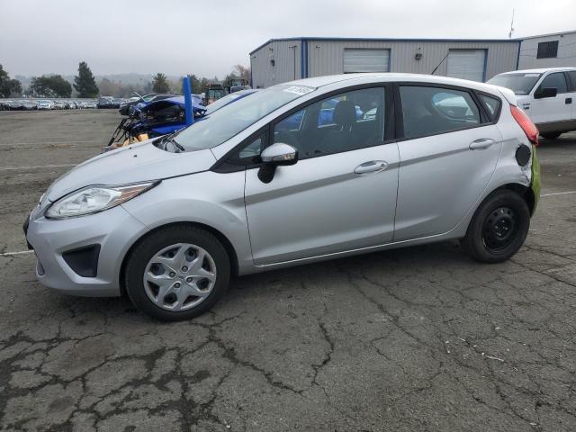 FORD FIESTA SE 2013 with VIN 3FADP4EJ9DM195322 - Photo from auction