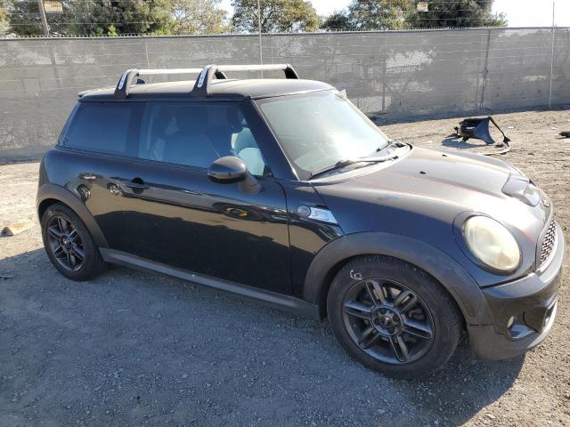 Photo 4 from auction – 2011 MINI COOPER S with VIN WMWSV3C52BTY12661