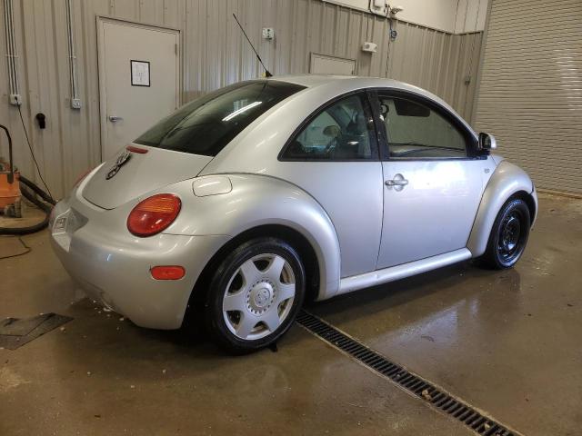 Photo 3 from auction – 2000 VOLKSWAGEN NEW BEETLE with VIN 3VWCA21C2YM415437