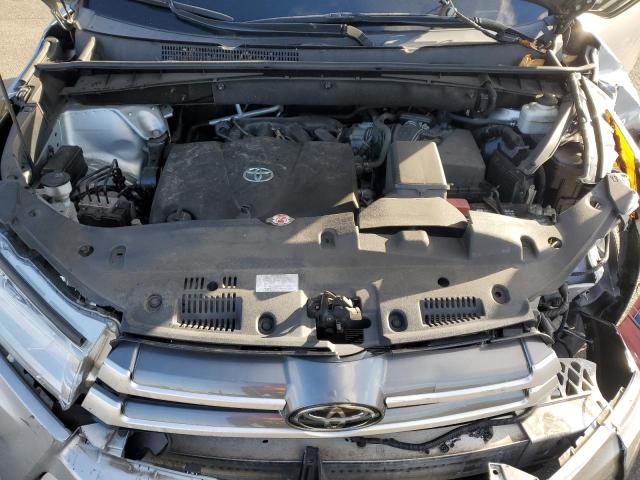 Photo 12 from auction – 2019 TOYOTA HIGHLANDER with VIN 5TDBZRFH2KS739936