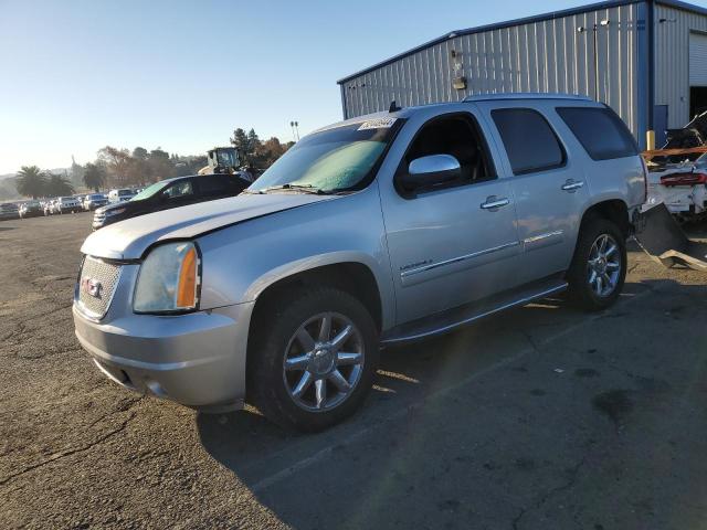 GMC YUKON DENA 2011 with VIN 1GKS2EEF3BR335477 - Photo from auction