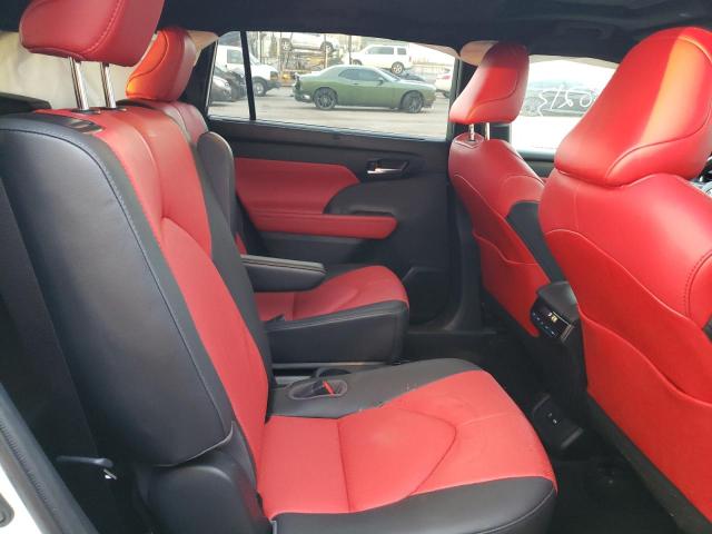 Photo 11 from auction – 2021 TOYOTA HIGHLANDER with VIN 5TDLZRBH1MS127207