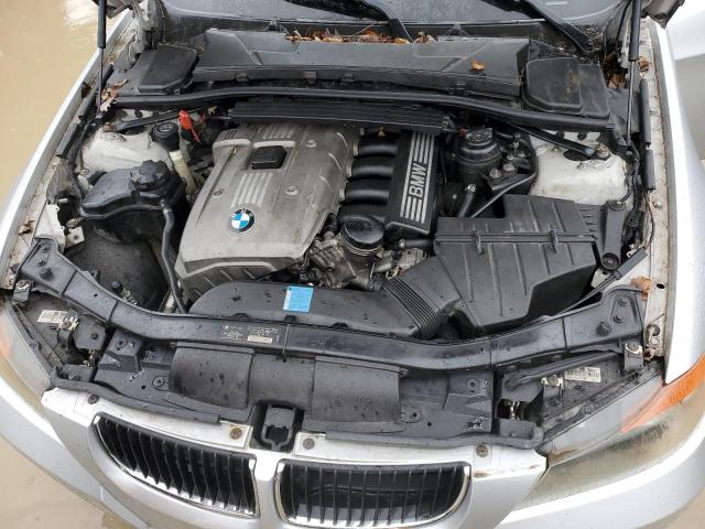 Photo 11 from auction – 2006 BMW 325 I with VIN WBAVB135X6KX43644
