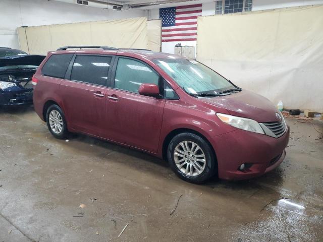 Photo 4 from auction – 2011 TOYOTA SIENNA XLE with VIN 5TDYK3DC2BS104850