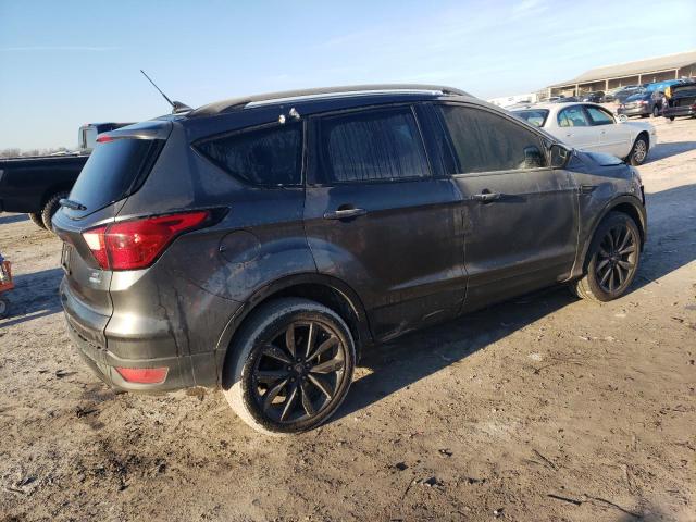 Photo 3 from auction – 2019 FORD ESCAPE SE with VIN 1FMCU9GD8KUB45745