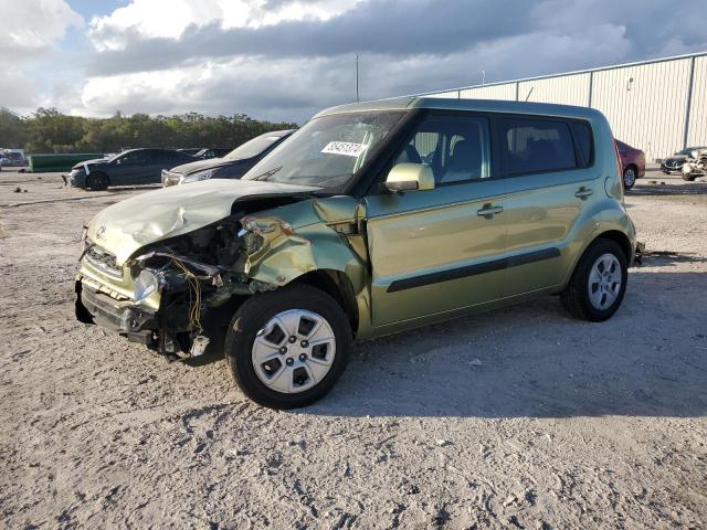KIA SOUL 2013 with VIN KNDJT2A55D7630904 - Photo from auction