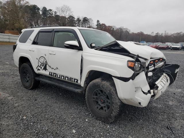 Photo 4 from auction – 2019 TOYOTA 4RUNNER SR with VIN JTEBU5JR8K5683414