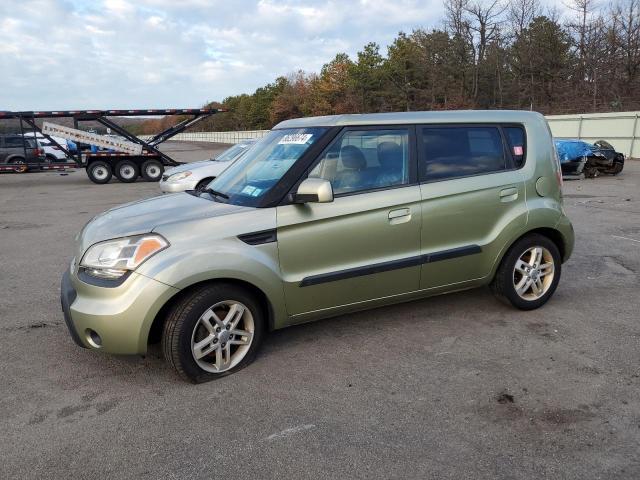 KIA SOUL + 2010 with VIN KNDJT2A22A7190545 - Photo from auction