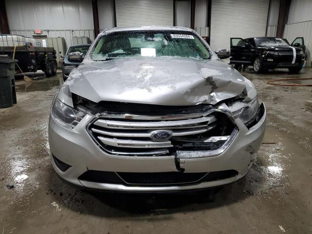Photo 5 from auction – 2015 FORD TAURUS LIM with VIN 1FAHP2F89FG103205