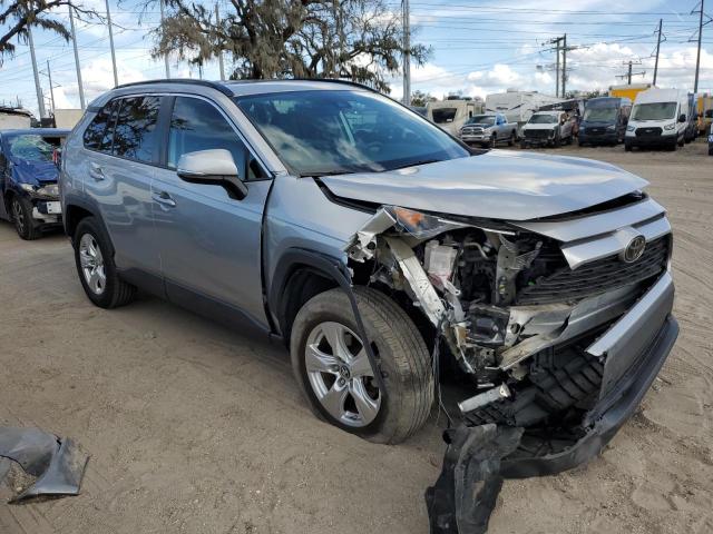 Photo 4 from auction – 2019 TOYOTA RAV4 XLE with VIN 2T3W1RFV4KW047741
