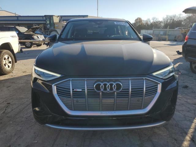 Photo 5 from auction – 2022 AUDI E-TRON SPO with VIN WA13AAGE3NB025174