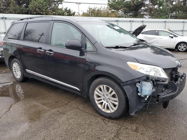 Photo 4 from auction – 2016 TOYOTA SIENNA XLE with VIN 5TDYK3DC3GS736232