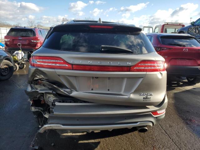 Photo 6 from auction – 2016 LINCOLN MKC RESERV with VIN 5LMCJ3D98GUJ11606