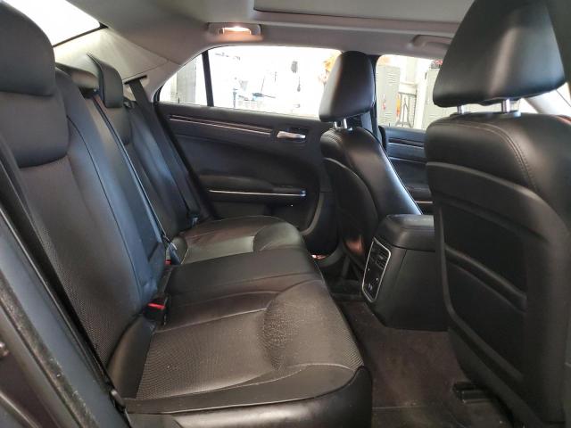 Photo 10 from auction – 2018 CHRYSLER 300 LIMITE with VIN 2C3CCAKG0JH304435