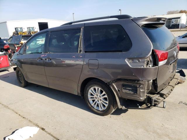 Photo 2 from auction – 2013 TOYOTA SIENNA XLE with VIN 5TDYK3DC2DS336349