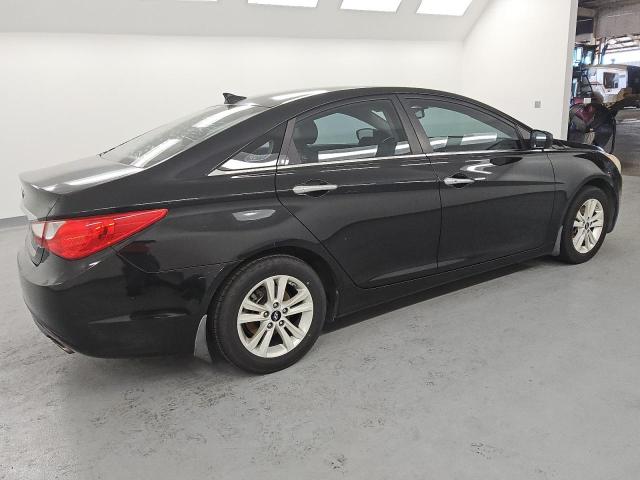 Photo 3 from auction – 2013 HYUNDAI SONATA SE with VIN 5NPEC4AC8DH638616