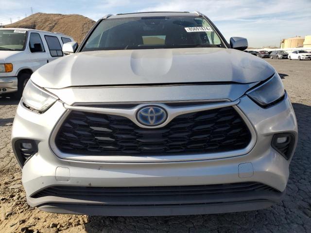 Photo 5 from auction – 2022 TOYOTA HIGHLANDER with VIN 5TDHARAH4NS510669