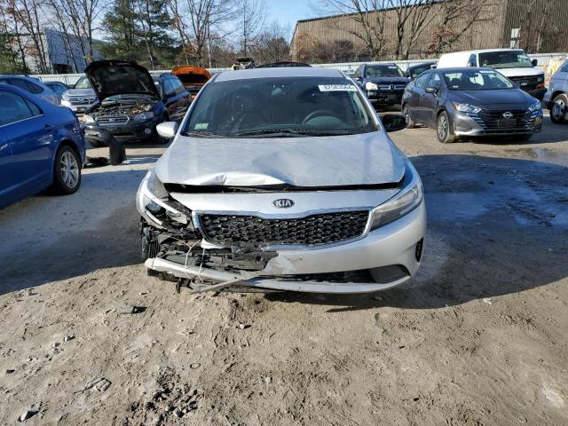 Photo 5 from auction – 2017 KIA FORTE LX with VIN 3KPFL4A77HE099777