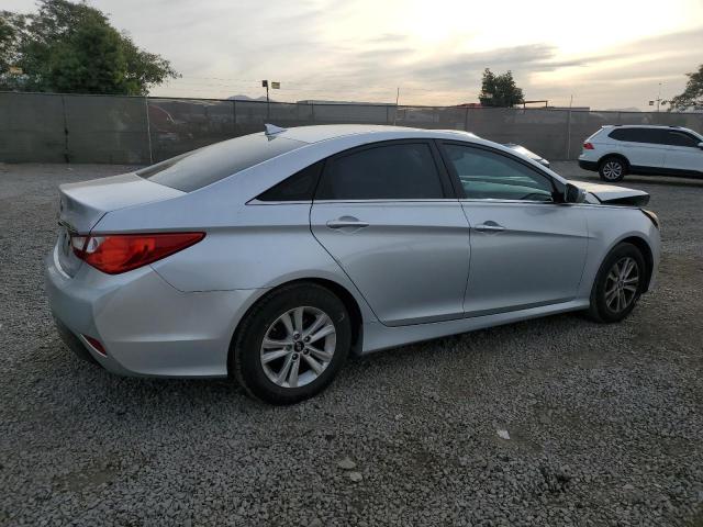 Photo 3 from auction – 2014 HYUNDAI SONATA GLS with VIN 5NPEB4AC0EH839799
