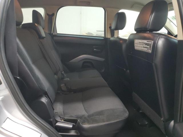 Photo 11 from auction – 2013 MITSUBISHI OUTLANDER with VIN JA4JT3AW0DU020449