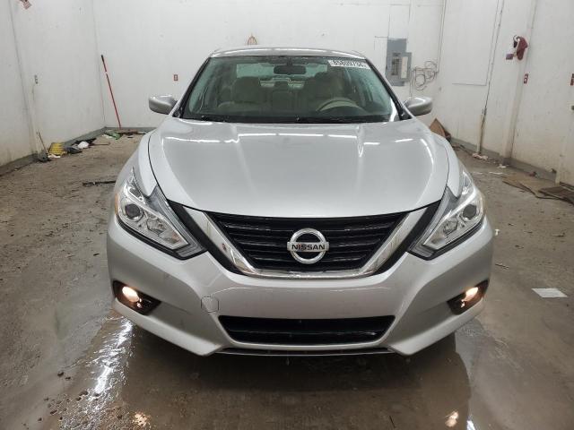 Photo 5 from auction – 2017 NISSAN ALTIMA 2.5 with VIN 1N4AL3AP4HC205250