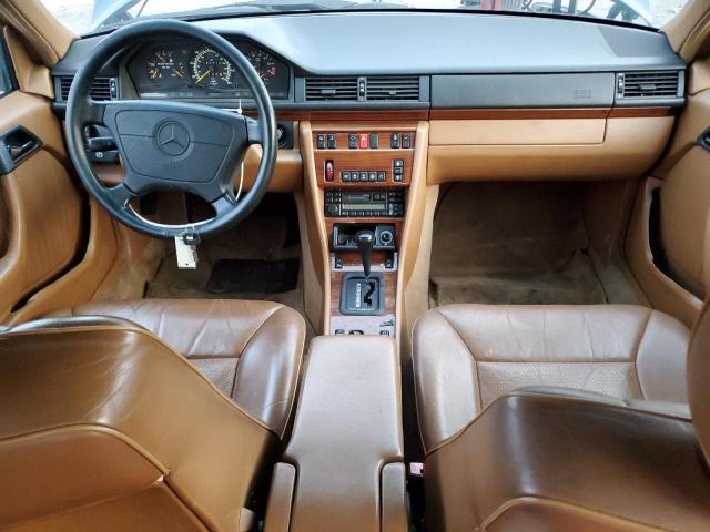 Photo 8 from auction – 1994 MERCEDES-BENZ E 320 with VIN WDBEA32E8RC106431