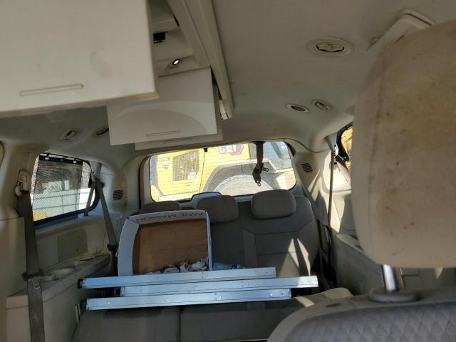 Photo 10 from auction – 2010 CHRYSLER TOWN & COU with VIN 2A4RR5D16AR449889