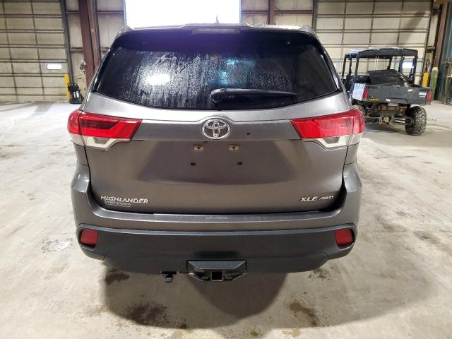 Photo 6 from auction – 2017 TOYOTA HIGHLANDER with VIN 5TDJZRFH9HS429366