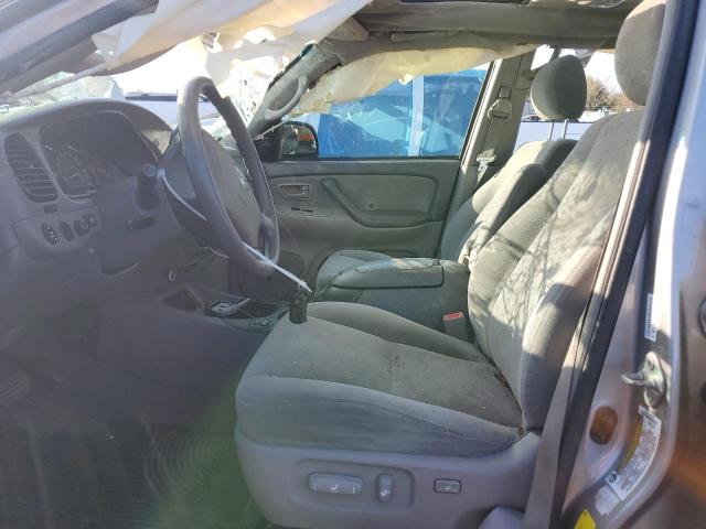 Photo 7 from auction – 2005 TOYOTA SEQUOIA SR with VIN 5TDZT34A75S257468