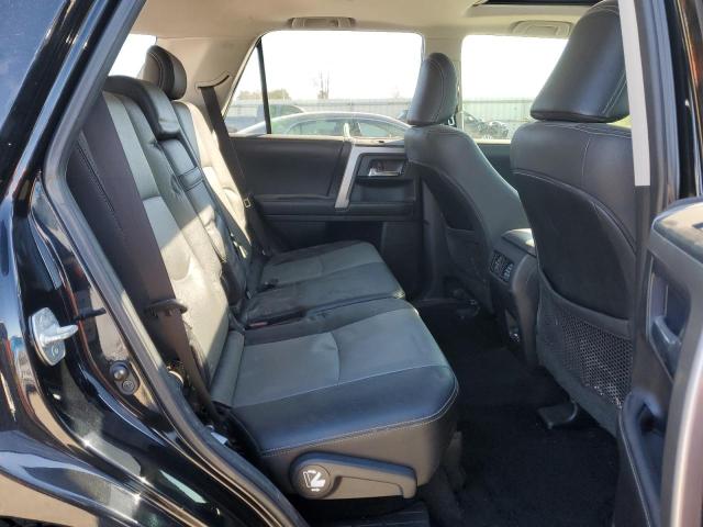 Photo 11 from auction – 2020 TOYOTA 4RUNNER SR with VIN JTEBU5JR2L5813124