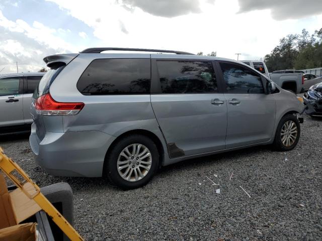 Photo 3 from auction – 2012 TOYOTA SIENNA XLE with VIN 5TDYK3DCXCS191981