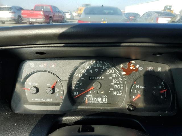 Photo 9 from auction – 2005 FORD CROWN VICT with VIN 2FAHP71W05X153888
