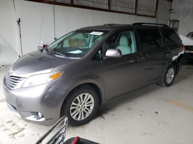 Photo 1 from auction – 2013 TOYOTA SIENNA XLE with VIN 5TDYK3DC1DS399992