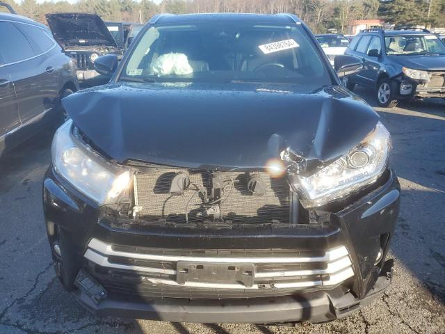 Photo 5 from auction – 2018 TOYOTA HIGHLANDER with VIN 5TDJZRFH7JS561855