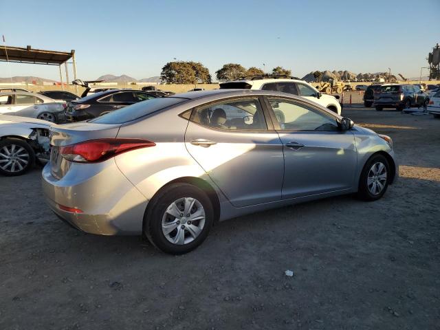 Photo 3 from auction – 2016 HYUNDAI ELANTRA SE with VIN 5NPDH4AE2GH739458