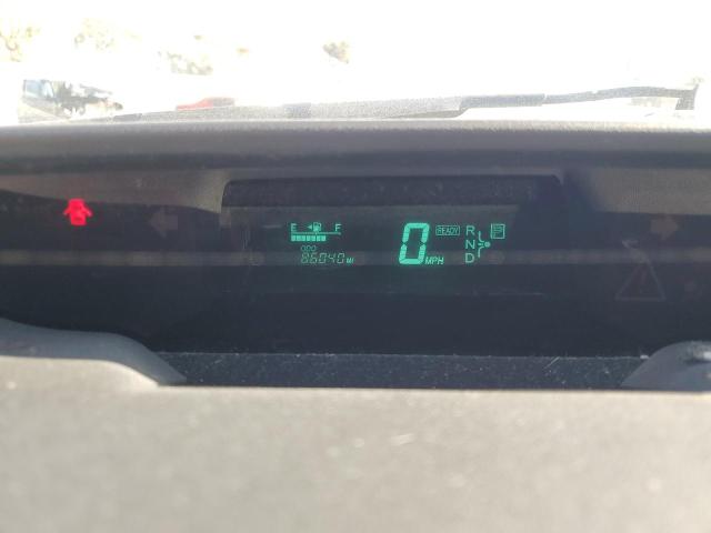 Photo 9 from auction – 2005 TOYOTA PRIUS with VIN JTDKB20U153010804