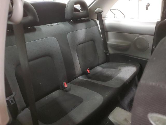 Photo 11 from auction – 2000 VOLKSWAGEN NEW BEETLE with VIN 3VWCA21C2YM415437