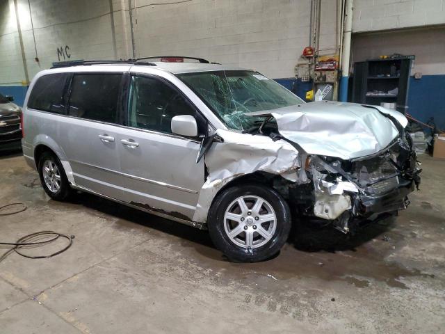 Photo 4 from auction – 2010 CHRYSLER TOWN & COU with VIN 2A4RR5D13AR351984