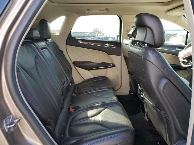 Photo 11 from auction – 2019 LINCOLN MKC RESERV with VIN 5LMCJ3C93KUL32394