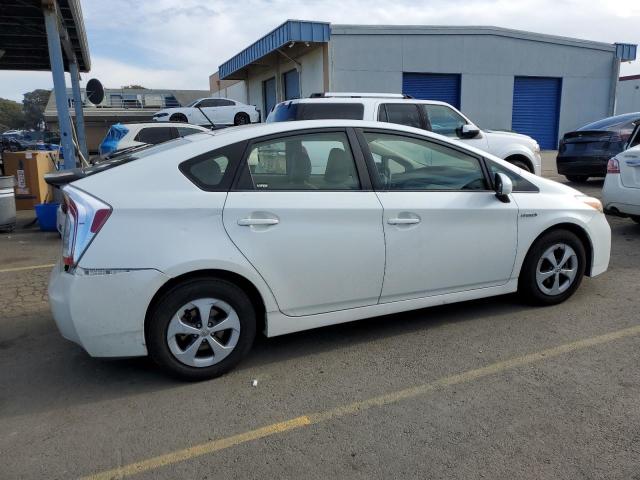 Photo 3 from auction – 2014 TOYOTA PRIUS with VIN JTDKN3DUXE1797402